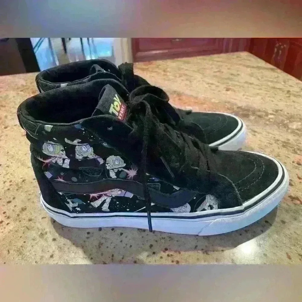 Vans x Disney TOY STORY Sk8-Hi Pixar Buzz Lightyear Suede Mens 7 Shoes 721278 - Picture 2 of 15